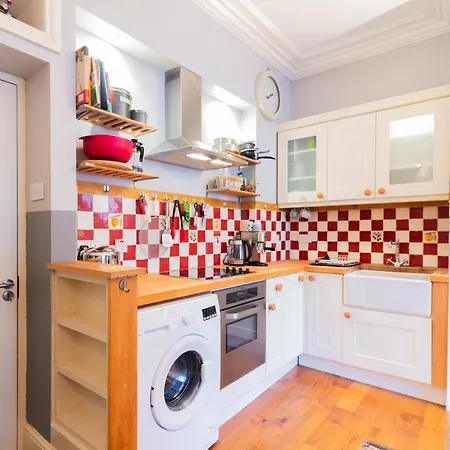 Guestready - Chic And Colourful Nelson'S Nest 公寓