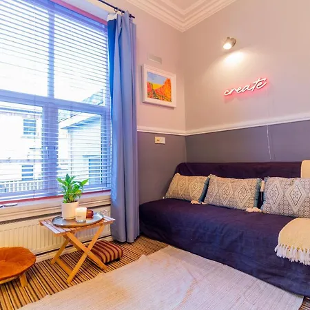 Apartmán Guestready - Chic And Colourful Nelson'S Nest